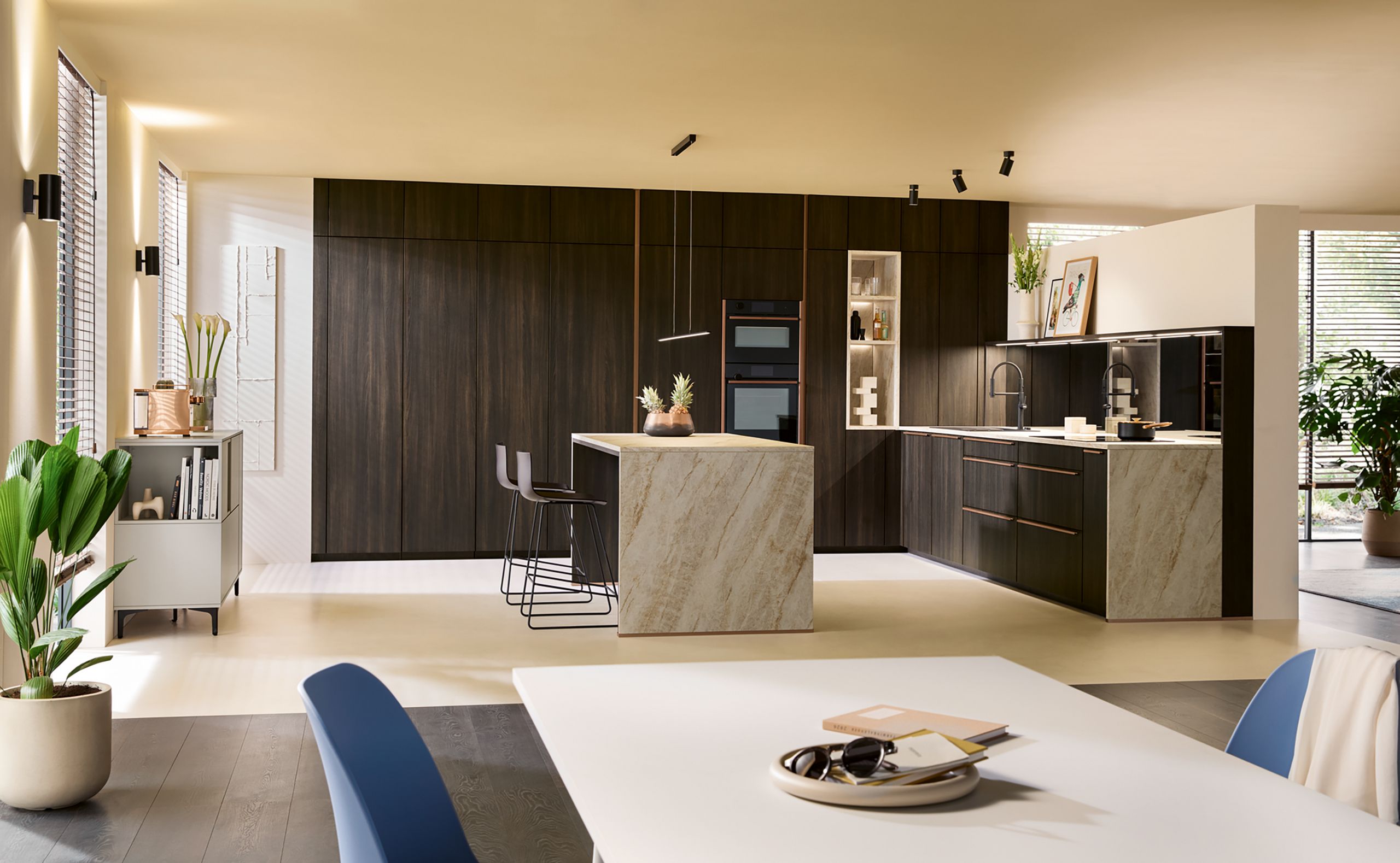 csm_Schueller_braue_kueche_mit_kochinsel_38306f35c4